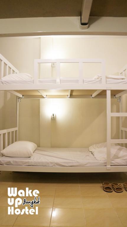 Wake Up Hostel 曼谷 外观 照片