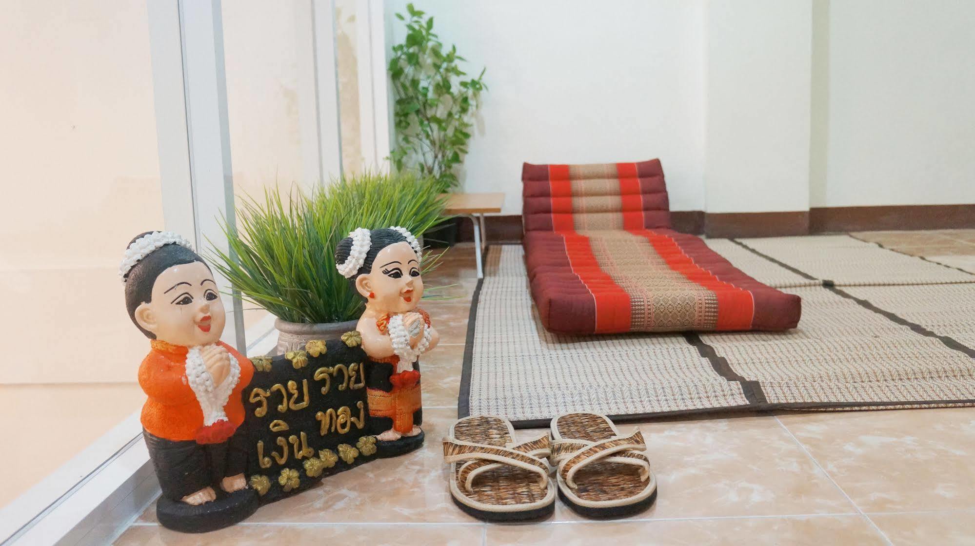 Wake Up Hostel 曼谷 外观 照片